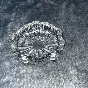 Vintage Round Clear Crystal Glass ASHTRAY Ash Tray Dish Starburst